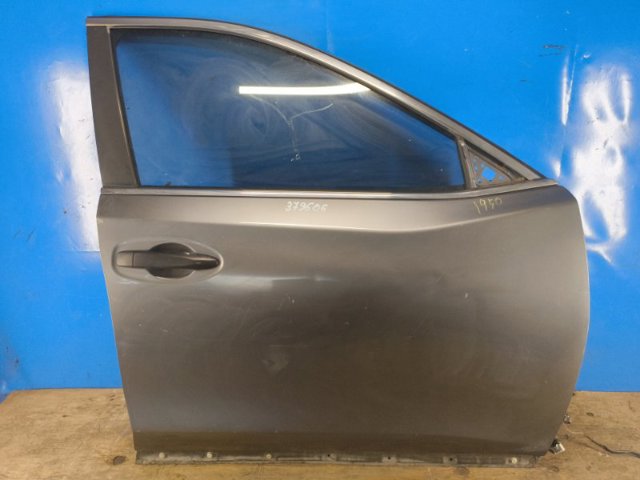 Пассажирская передняя дверь 801004BA0A NISSAN