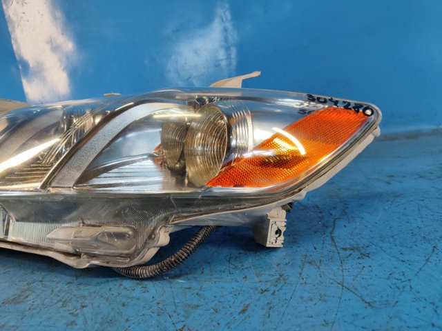 TOYOTA 8115006201 Левая фара в наличии Киев
