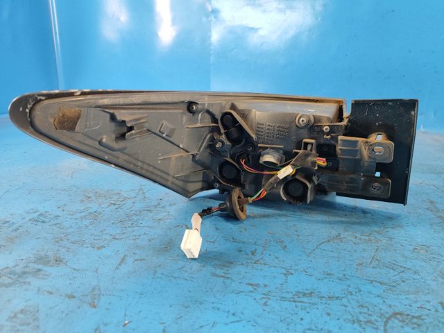 8155176010 TOYOTA Фонарь задний правый внешний купить в Киев
