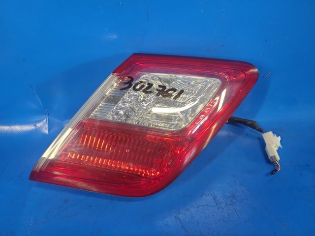 Фара задняя правая внутренняя 8158006230 TOYOTA