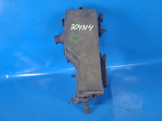 Монтажный блок 8274033020 TOYOTA