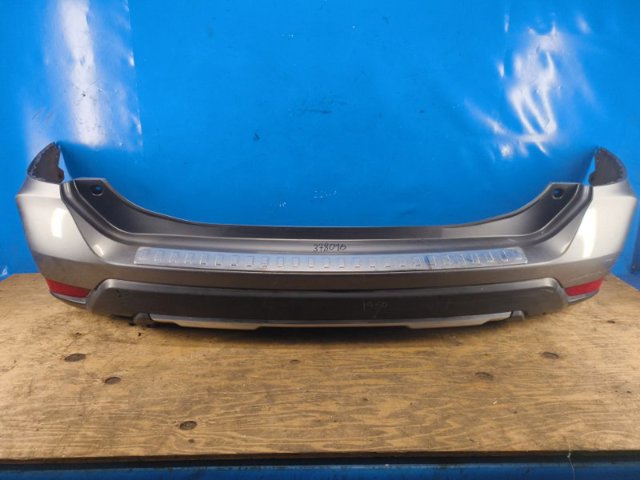 Бампер задний 850226FR0H NISSAN