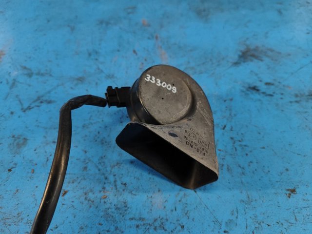Сигнал звуковой (клаксон) 86520AA010 TOYOTA