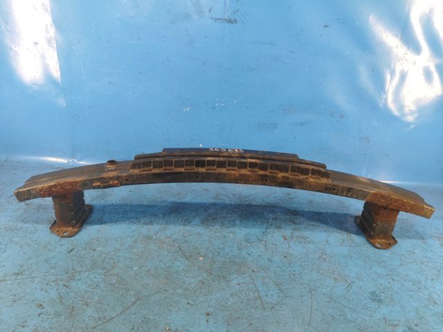Усилитель переднего бампера  865304R050 HYUNDAI