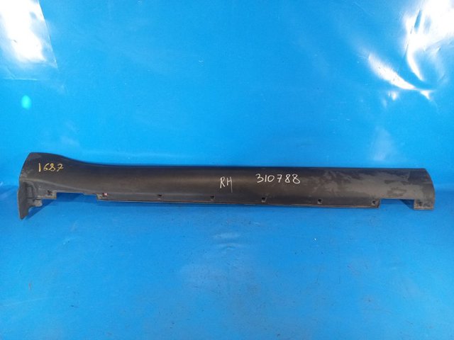 Накладка (молдинг) порога наружная правая 87752B2000 HYUNDAI