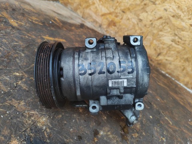 Компрессор кондиционера 8832048060 TOYOTA