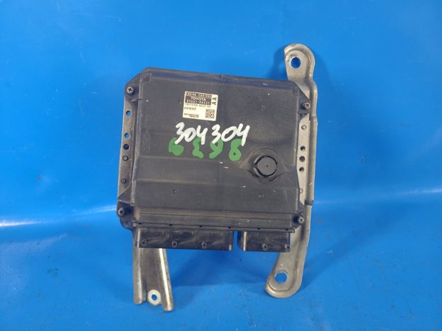 ЭБУ двигателем 8966106C21 TOYOTA
