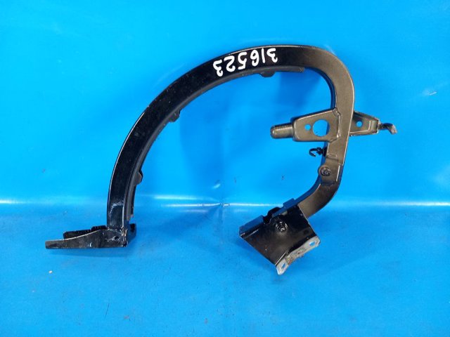 Петля крышки багажника 8V5827301C VAG