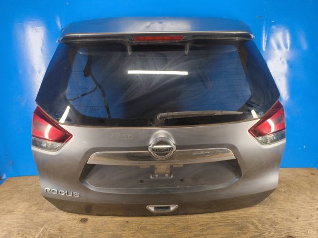 Пятая дверь 9001A7FR0A NISSAN