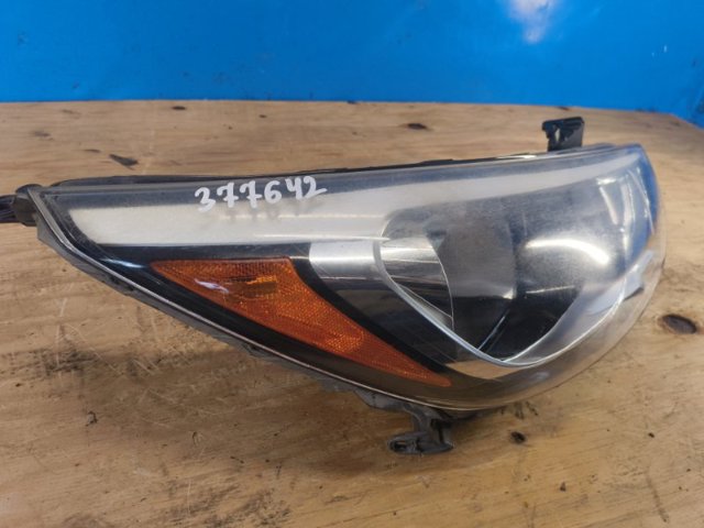 921021R710 HYUNDAI Фара правая купить в Ирпень