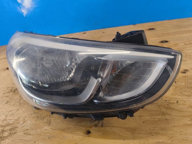 921021R710 HYUNDAI Фара правая купить в Ужгород