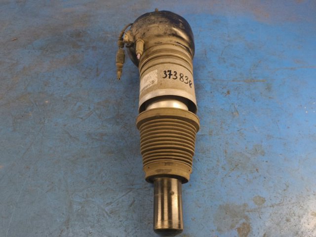 Амортизатор передней подвески 95B616039R VAG