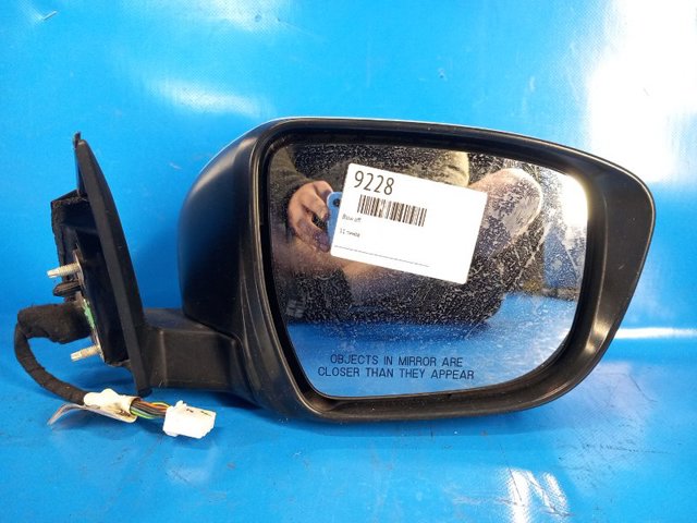 Наружное зеркало правое 963019TB3C NISSAN