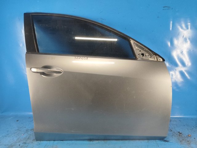 Пассажирская передняя дверь BBY45802XF MAZDA