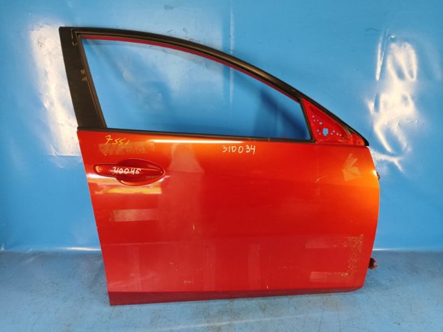 Пассажирская передняя дверь BBY95802X MAZDA