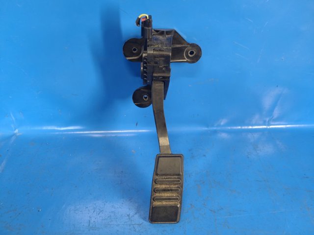Педаль акселератора CR3Z9F836D FORD
