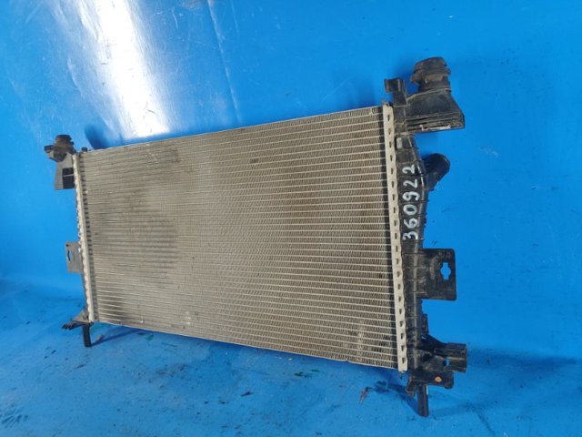 FORD CV6Z8005A Радиатор в наличии Николаев