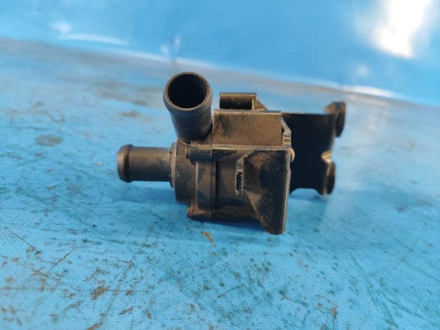 DS7G8C419CB FORD Помпа водяная (насос) охлаждения, дополнительный электрический купить в Винница