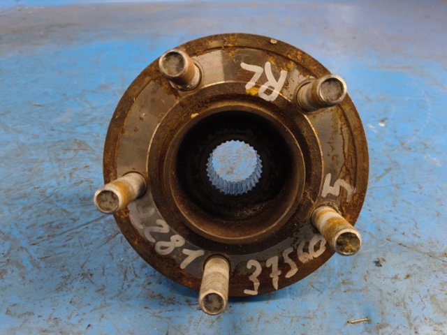 Ступица задняя (шпиндель) FR3Z1104G FORD