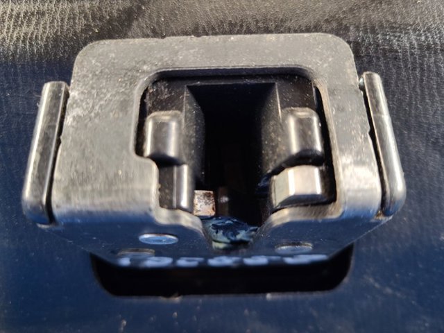 Замок крышки багажника G33M62310 MAZDA