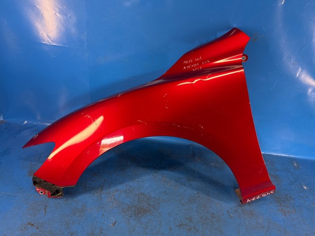 Крыло левое GHP952211A MAZDA