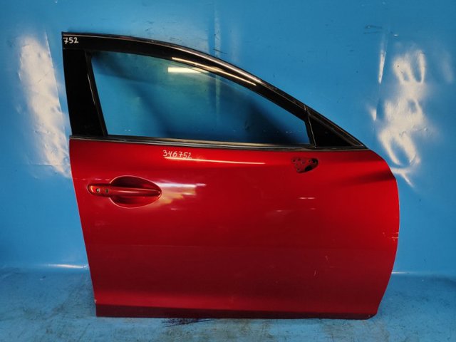 Пассажирская передняя дверь GHY05802XD MAZDA