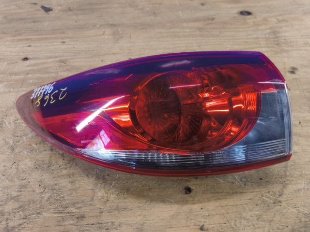 Фонарь задний GMN351160B MAZDA