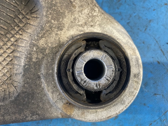 GS7Z3079B FORD Рычаг передней подвески левый купить в Черкассы