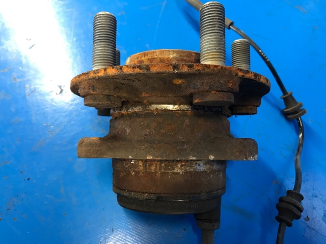 FORD HP5Z1104A Задняя ступица в наличии Павлоград