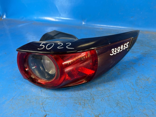 Фара задняя правая внешняя KB8A51150F MAZDA