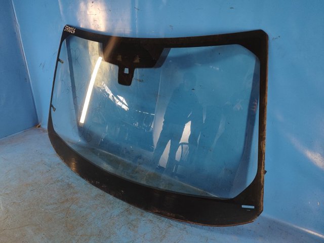 LR079646 LAND ROVER Стекло лобовое  купить в Винница
