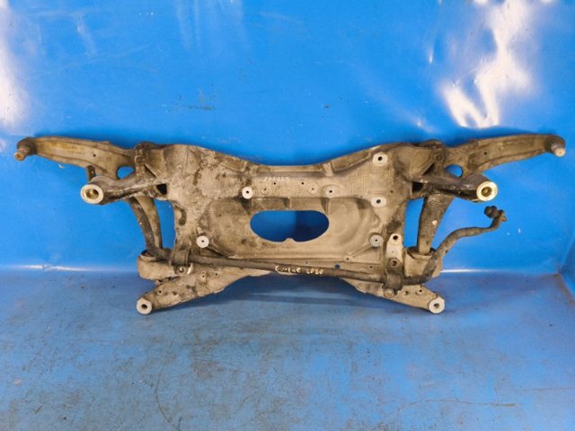 Крабобалка передней подвески LR157865 LAND ROVER