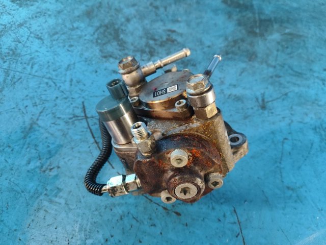 Насос топливный высокого давления SH0113800D MAZDA