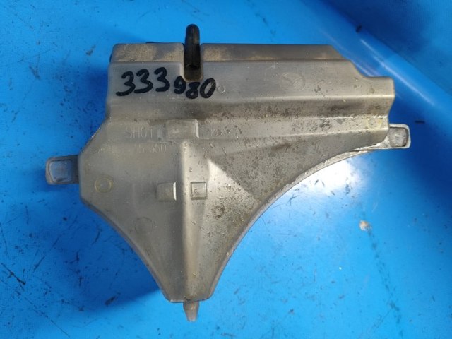  Расширительный бачок SH0115351 MAZDA