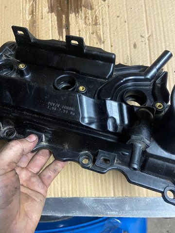132645CA0B NISSAN Крышка клапанная левая купить в Черновцы
