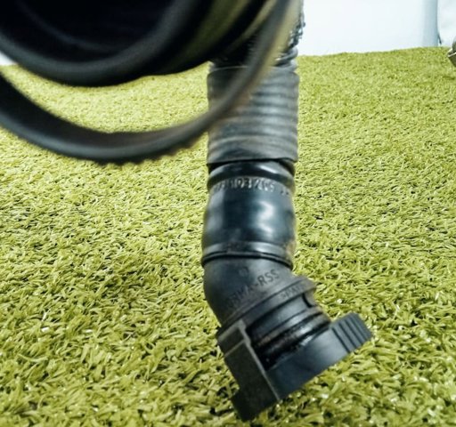 VAG 079103209AM Патрубок вентиляции картерных газов в наличии Винница