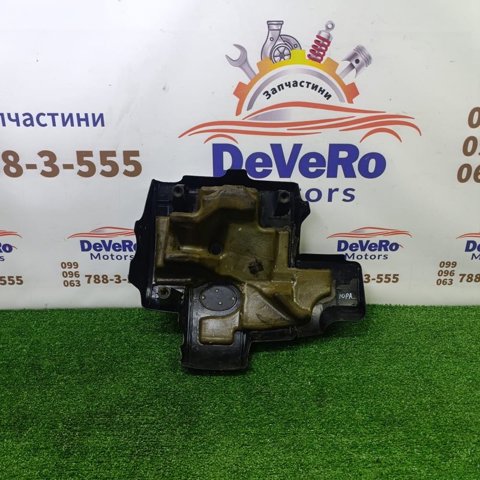 TOYOTA 1120931390 Крышка мотора декоративная в наличии Тернополь