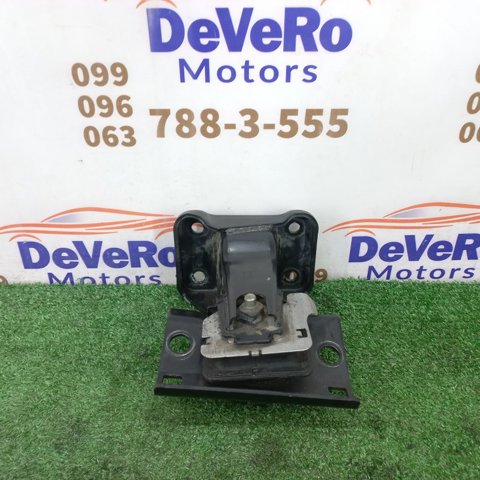 NISSAN 112331LA0A Кронштейн подушки (опоры) двигателя левой в наличии Винница