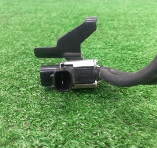 Клапан соленоид регулирования заслонки EGR 149558J10A NISSAN