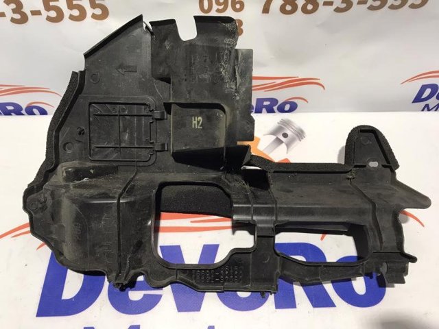 Воздуховод радиатора 1669136150 TOYOTA