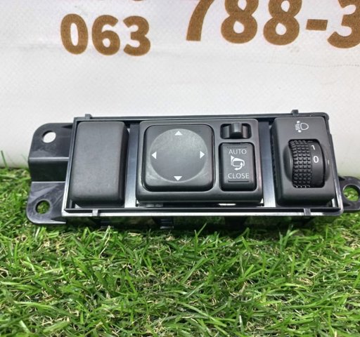 Кнопка (регулятор) корректора фар 25190BV80A NISSAN