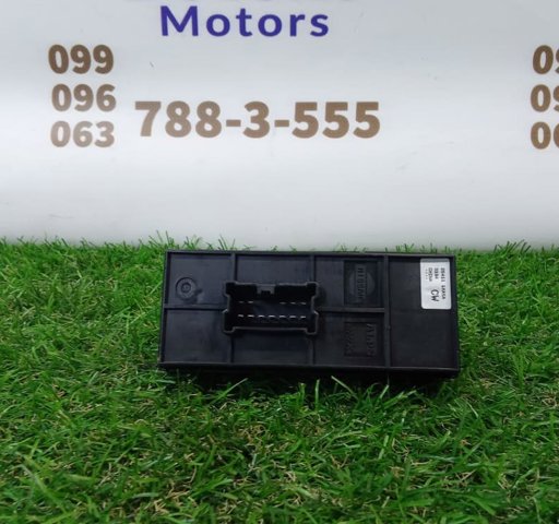 254111KA5A NISSAN Кнопка стеклоподъемника передняя купить в Ужгород