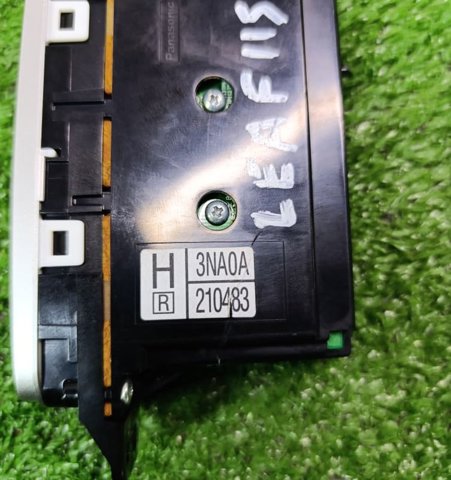 NISSAN 283953NA0B Блок кнопок центральной консоли в наличии Ирпень