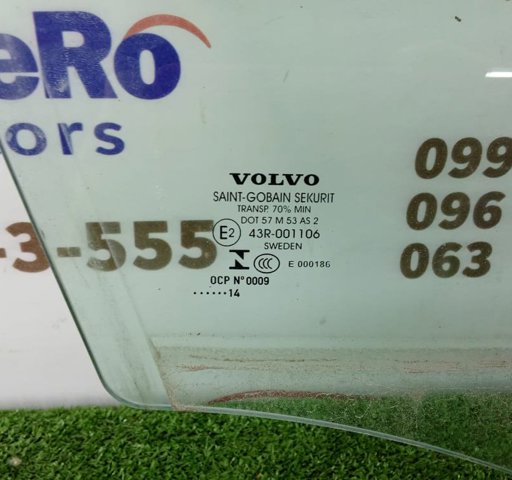 31385411 VOLVO Стекло двери передней правой купить в Ирпень