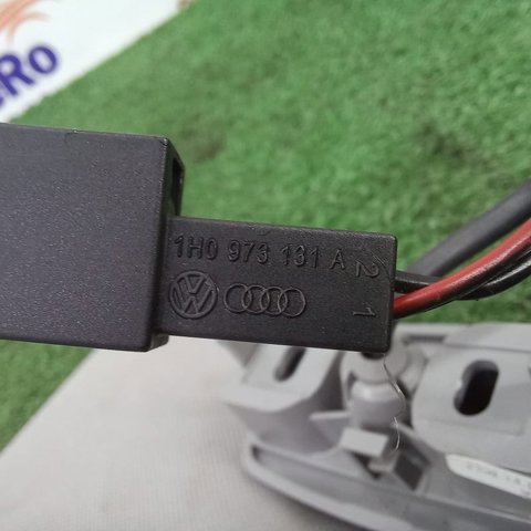 VAG 3D0857551F Солнцезащитный козырек в наличии Ровно