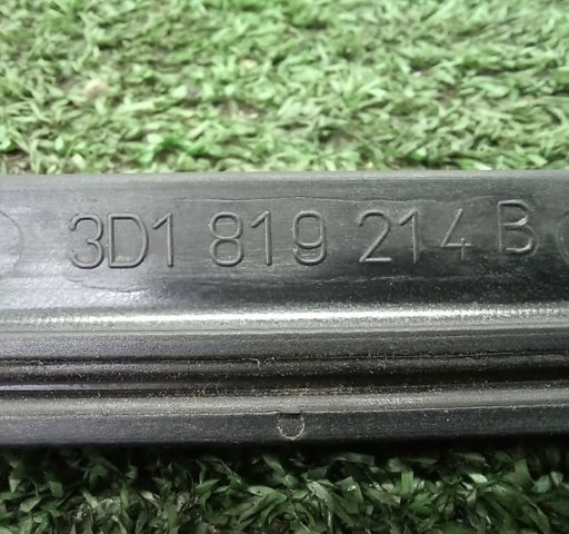 VAG 3D1819214B в наличии Львов