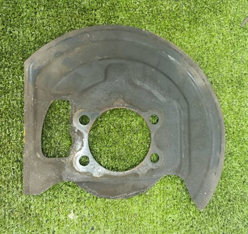 Щиток тормозного диска переднего левого 41161JD01A NISSAN