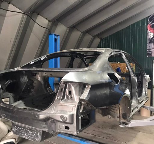 Крыло правое заднее 41217240488 BMW