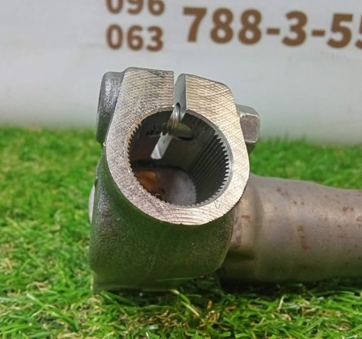NISSAN 480803NF0A Вал рулевой колонки нижний в наличии Украина