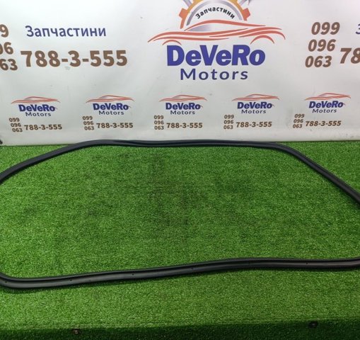Уплотнитель двери передней, на (кузове) 4H0831721G VAG